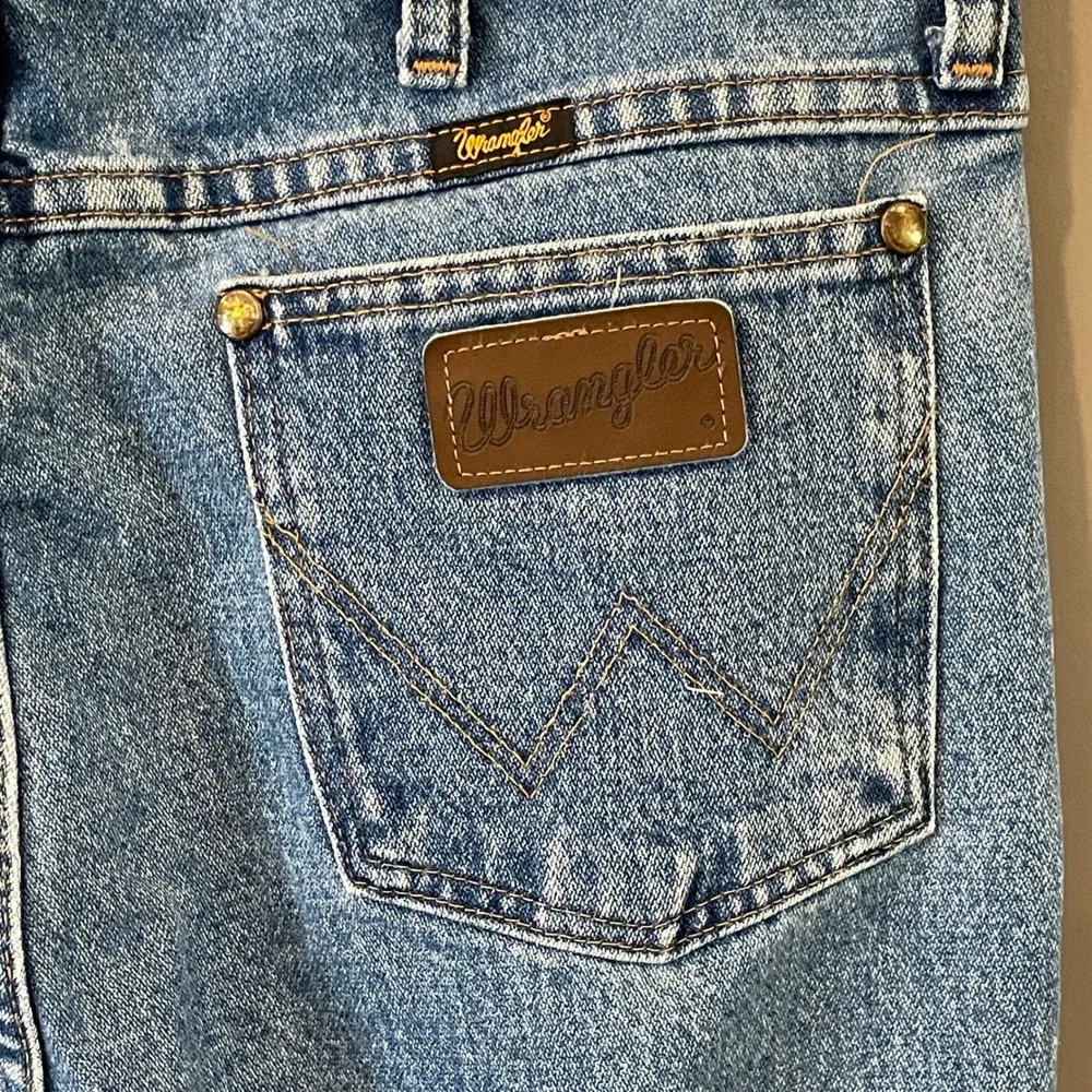 Wrangler 36MWZ Cowboy Cut Slim Fit Jeans Mens 32x36 Stonewash Blue Denim NEW